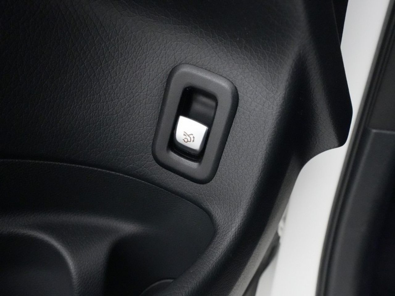 Imagem do veículo 7 / 23