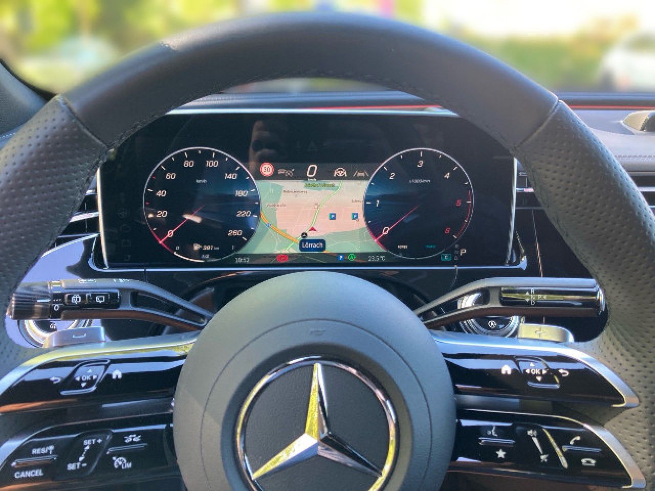 Mercedes-Benz E-Klasse – Bild 8