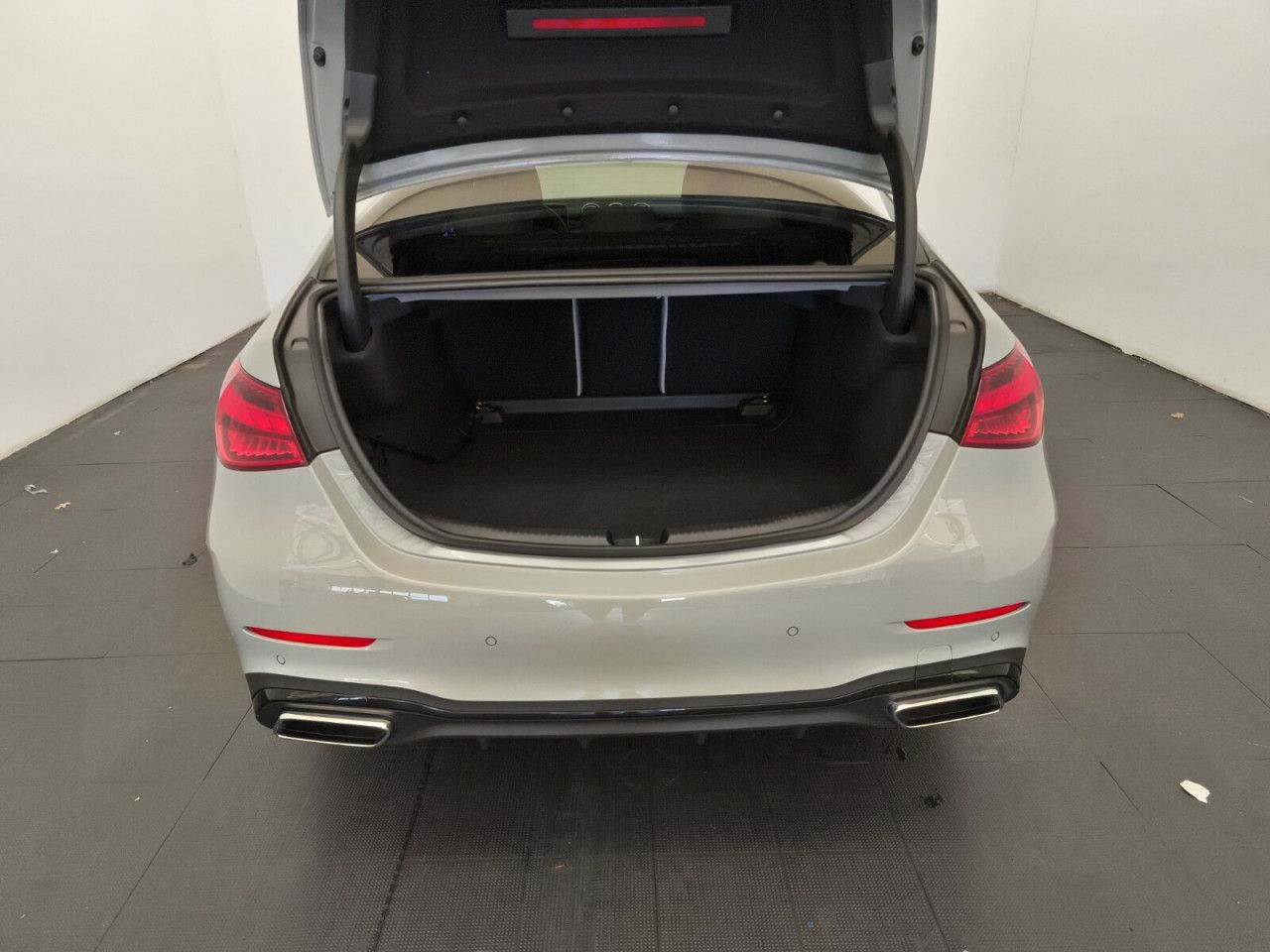 Mercedes-Benz C-Klasse – Bild 10