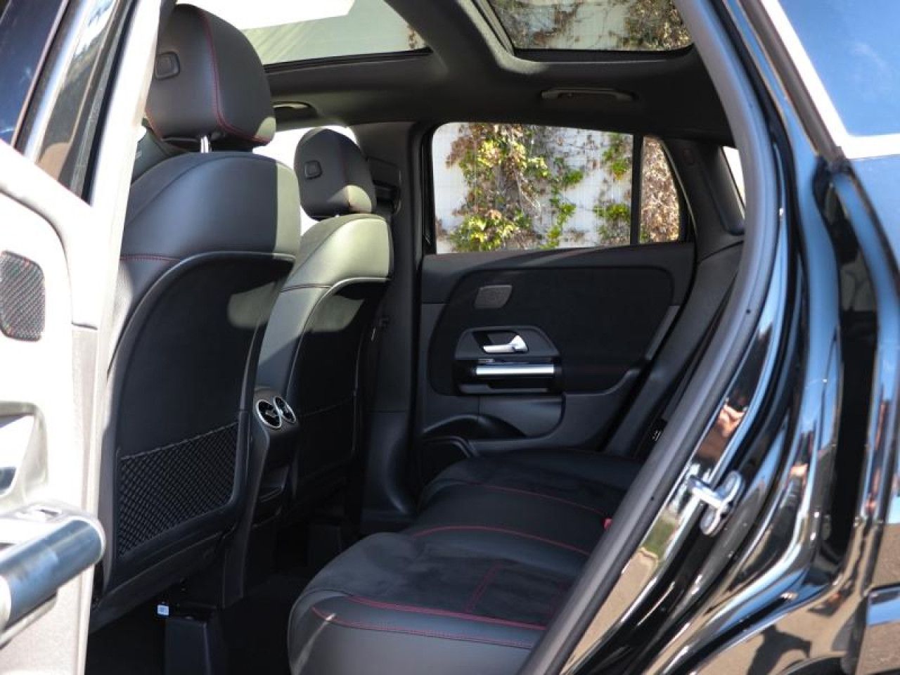 Photo du v&eacute;hicule 15 / 18