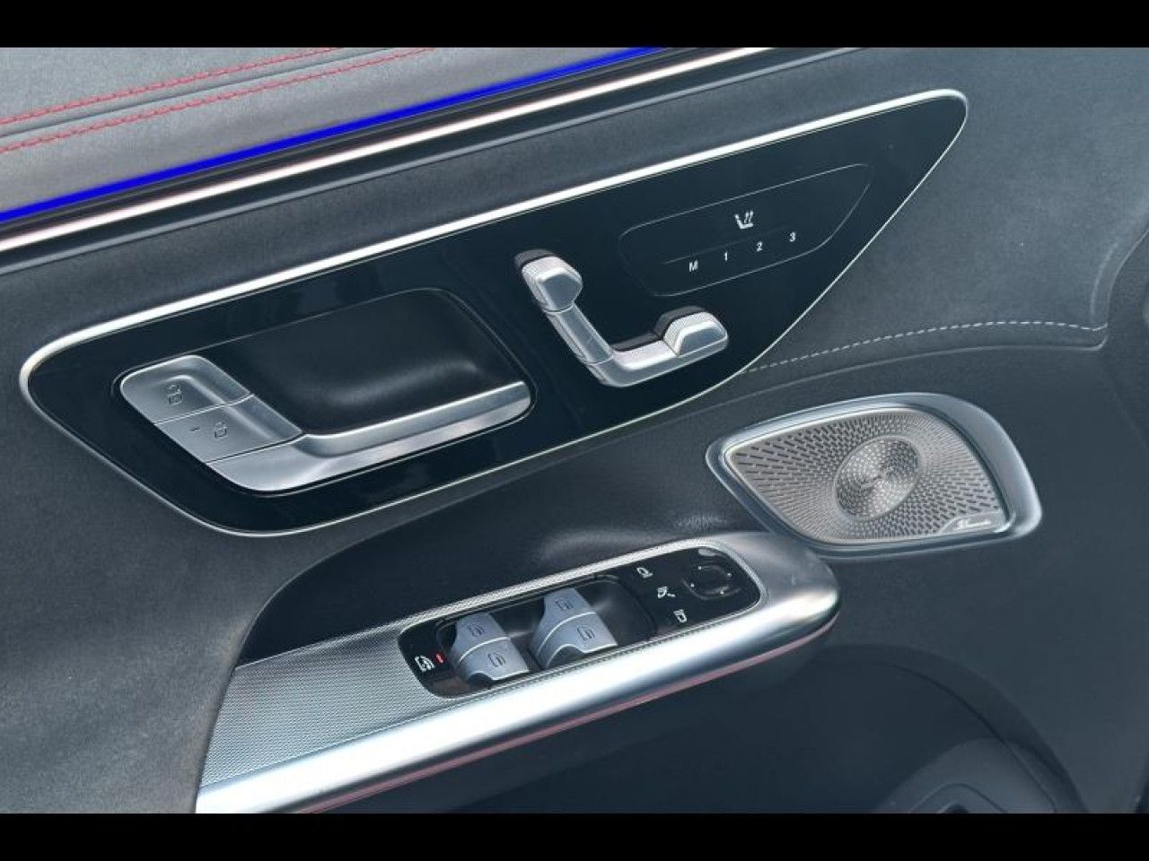 Photo du v&eacute;hicule 18 / 18