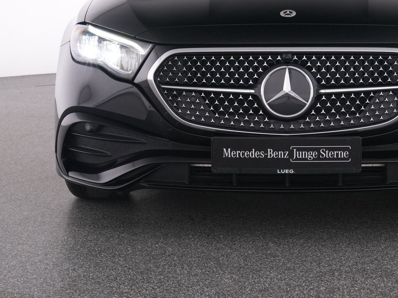 Mercedes-Benz E-Klasse – Bild 16