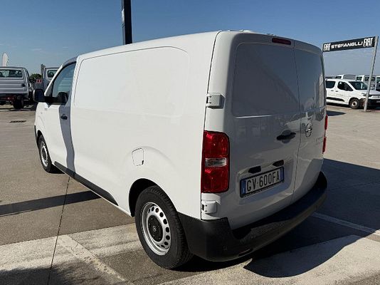 Vehicle image 9 / 12