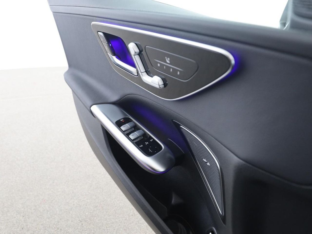 Mercedes-Benz C-Klasse – Bild 9