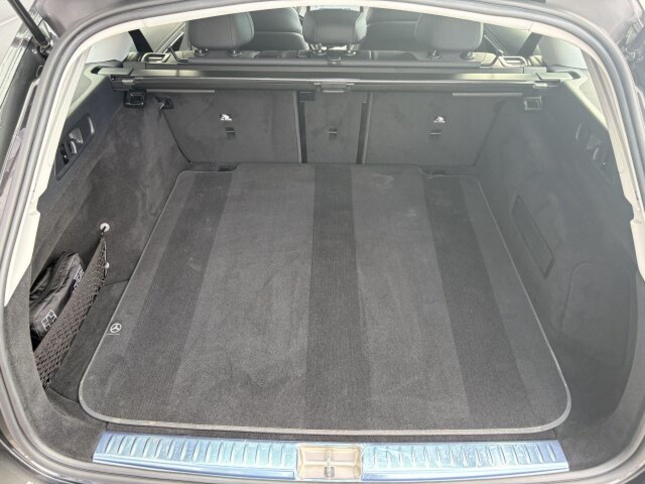 Mercedes-Benz E-Klasse – Bild 9