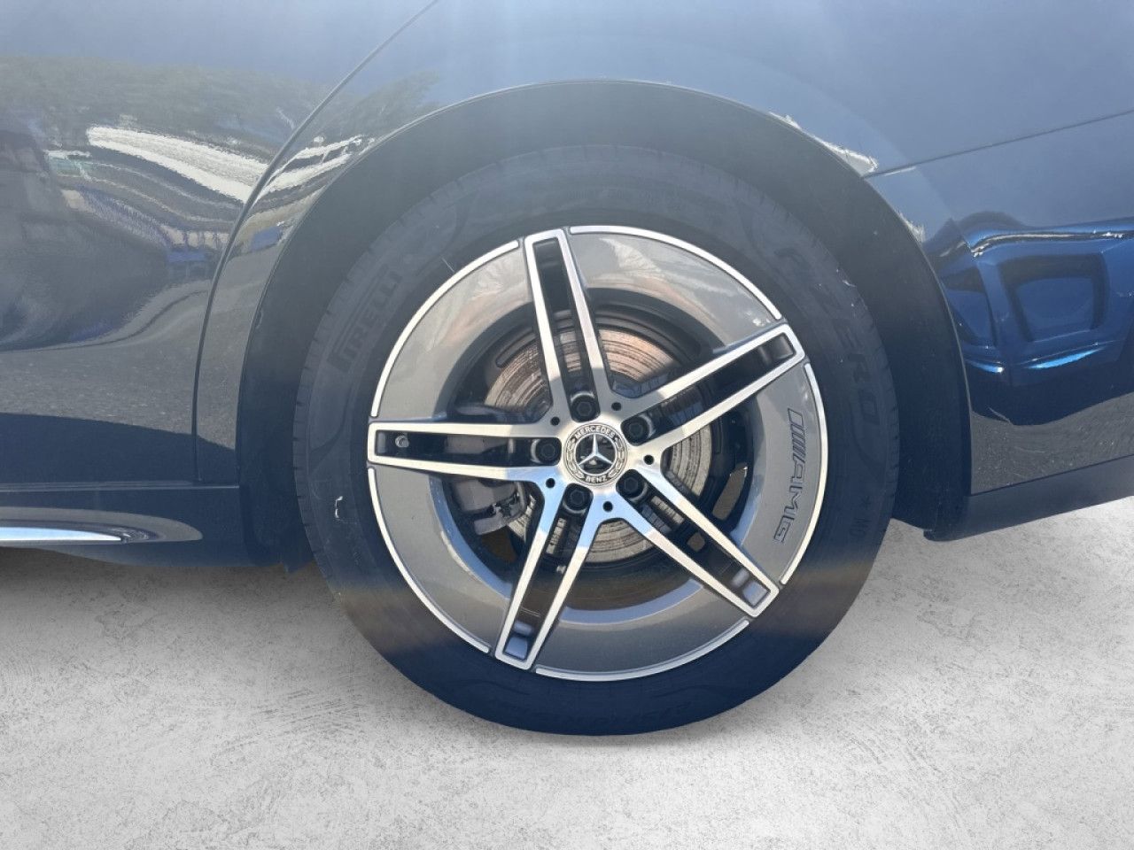 Mercedes-Benz E-Klasse – Bild 4