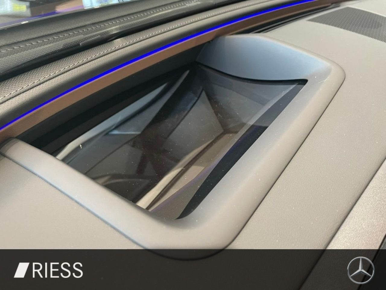 Mercedes-Benz E-Klasse – Bild 16