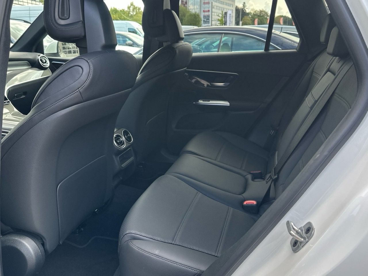 Mercedes-Benz GLC – Bild 15