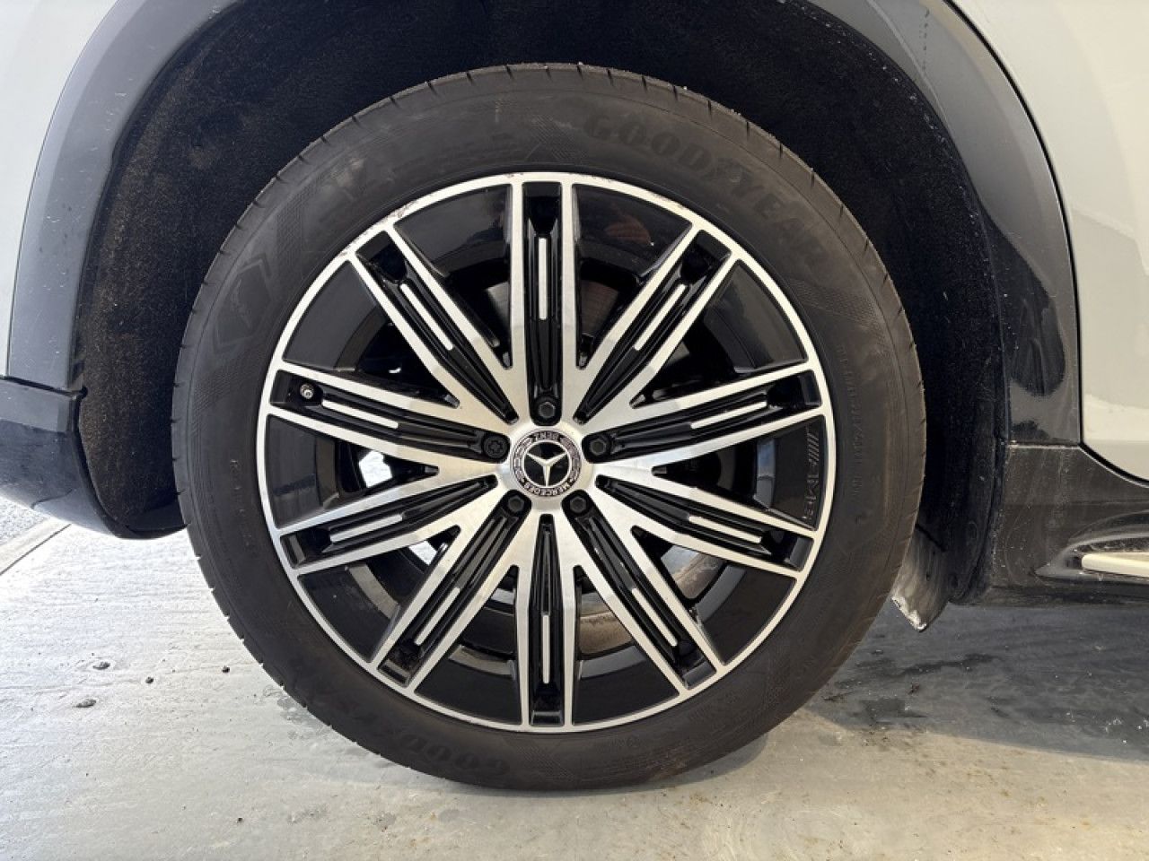 Photo du v&eacute;hicule 9 / 18