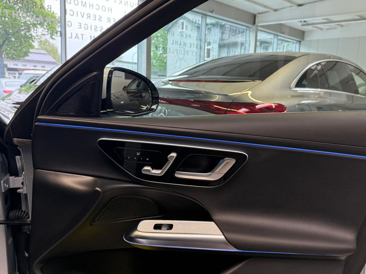 Mercedes-Benz E-Klasse – Bild 17
