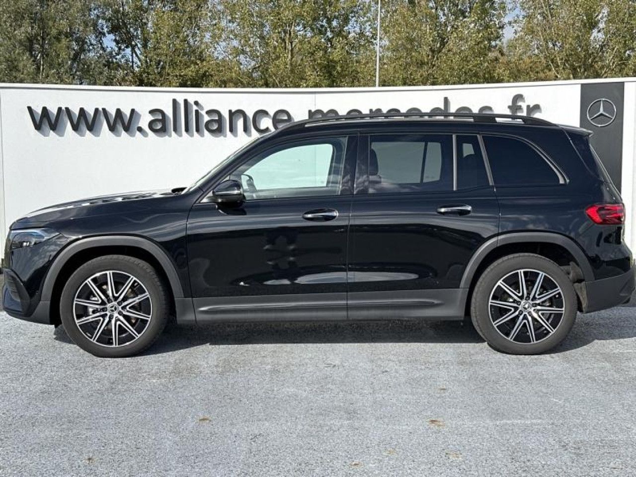 Photo du v&eacute;hicule 2 / 18