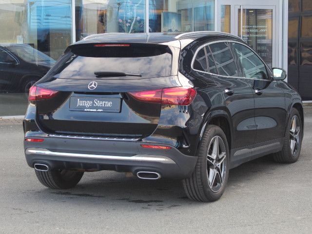 Mercedes-Benz GLA 200 AMG Line