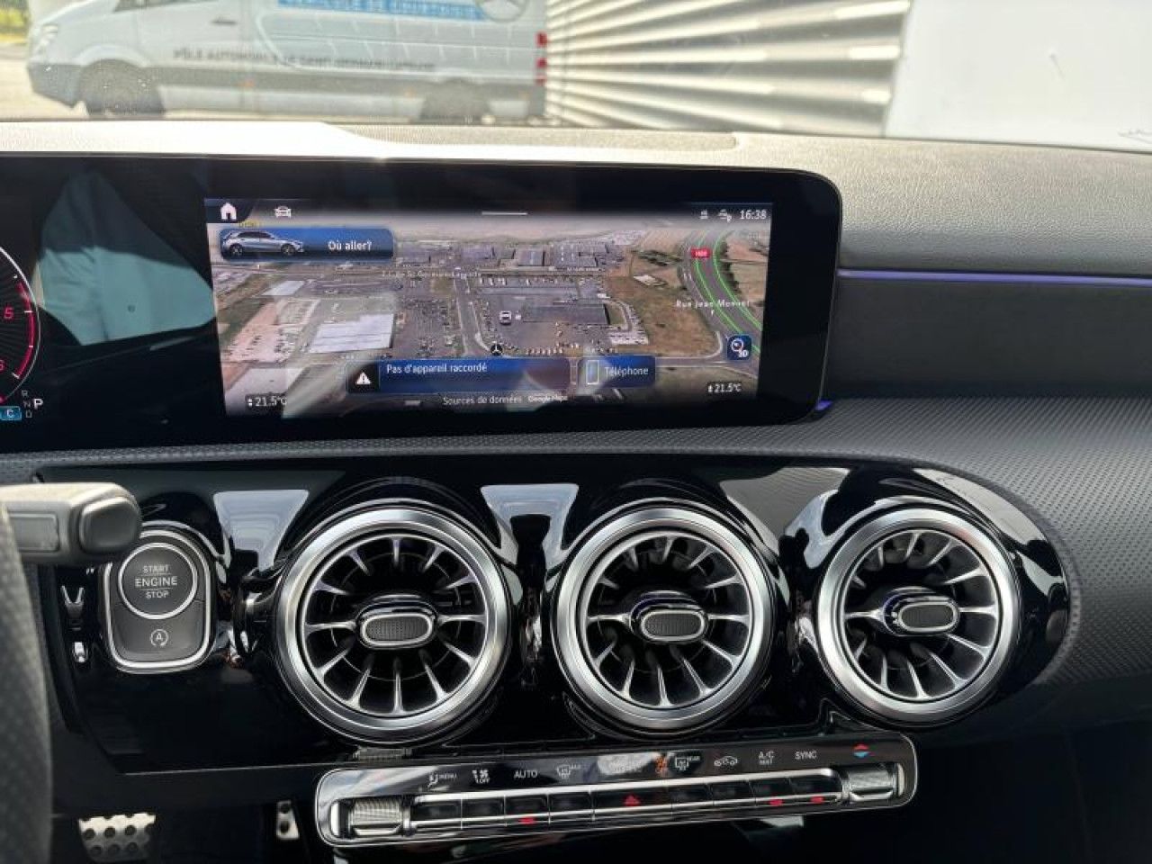 Photo du v&eacute;hicule 14 / 16