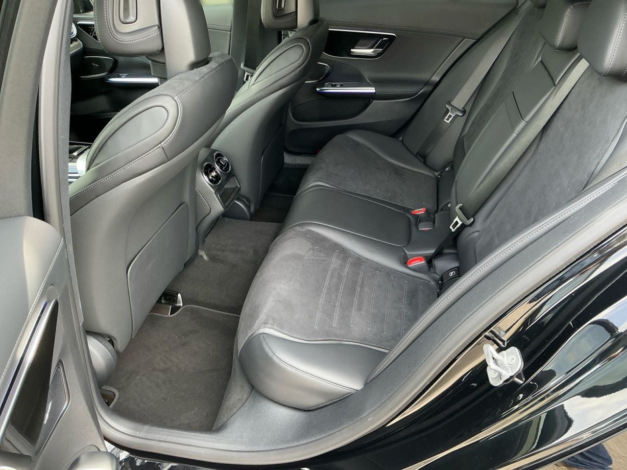 Mercedes-Benz C-Klasse – Bild 14