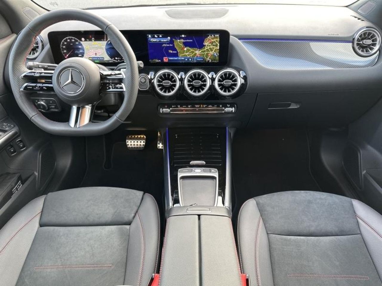 Photo du v&eacute;hicule 10 / 18