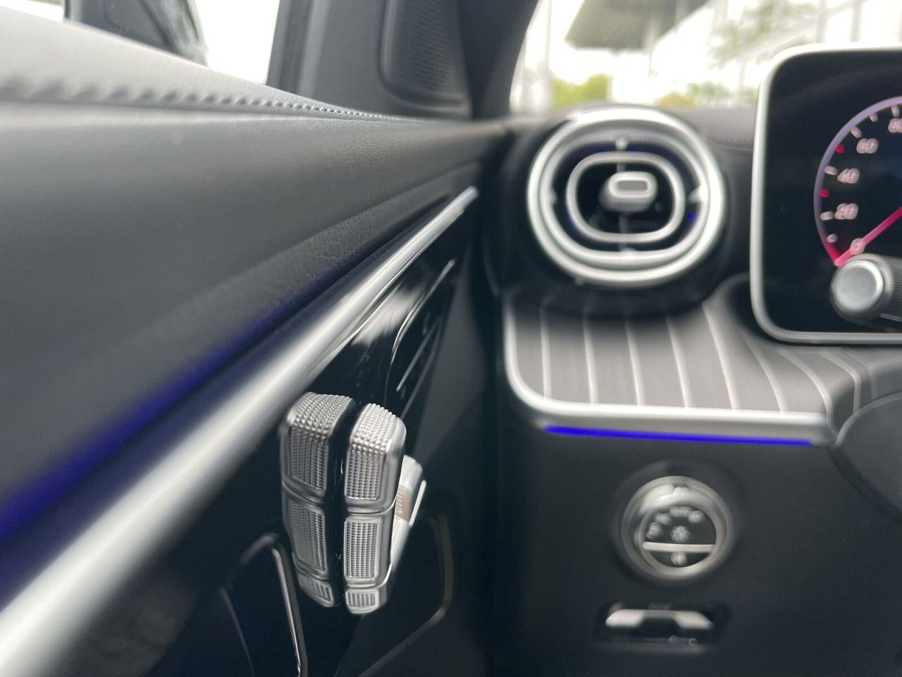 Mercedes-Benz C-Klasse – Bild 18