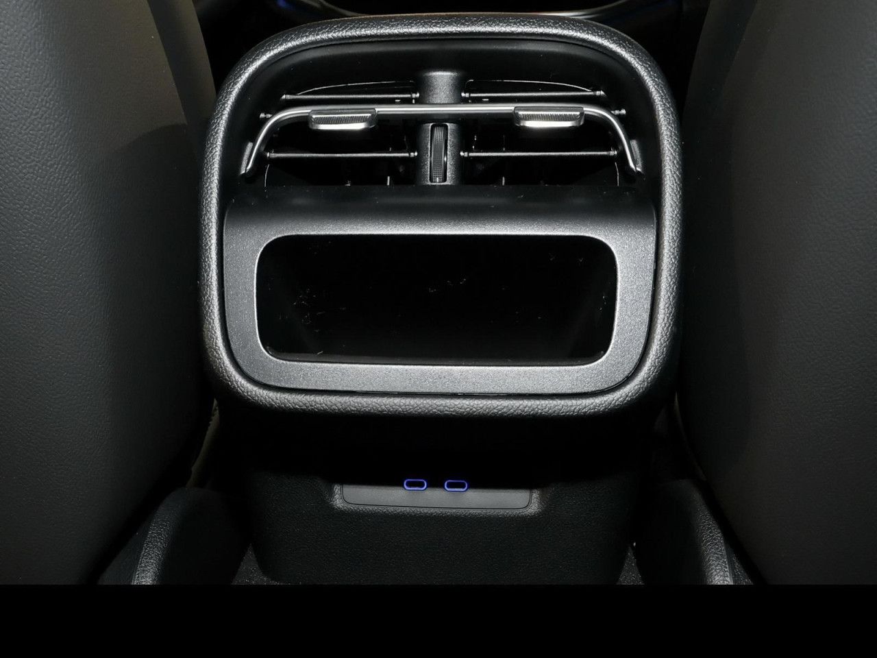 Mercedes-Benz E-Klasse – Bild 23