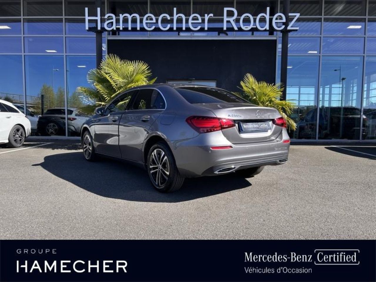 Photo du v&eacute;hicule 4 / 18