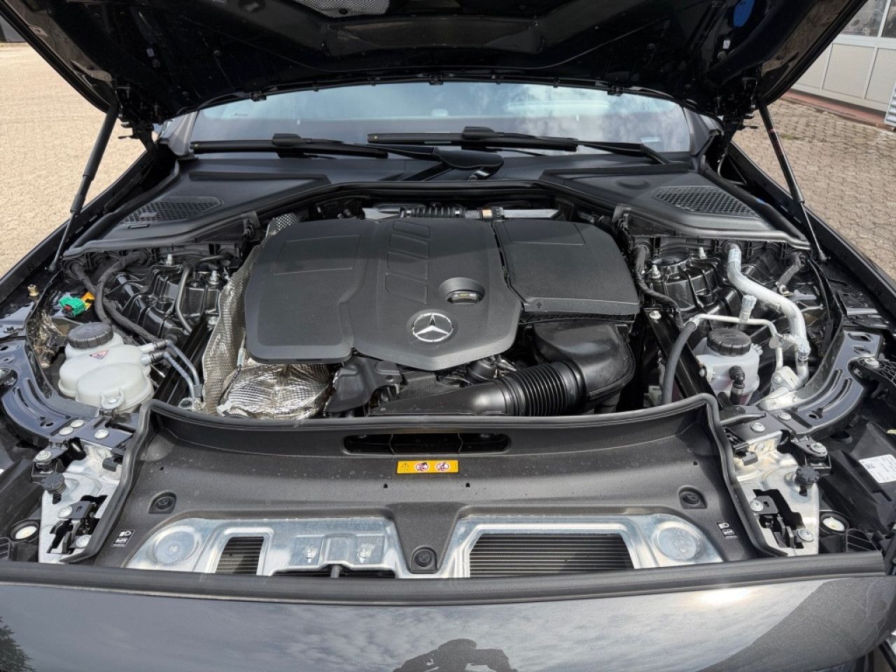 Mercedes-Benz E-Klasse – Bild 4