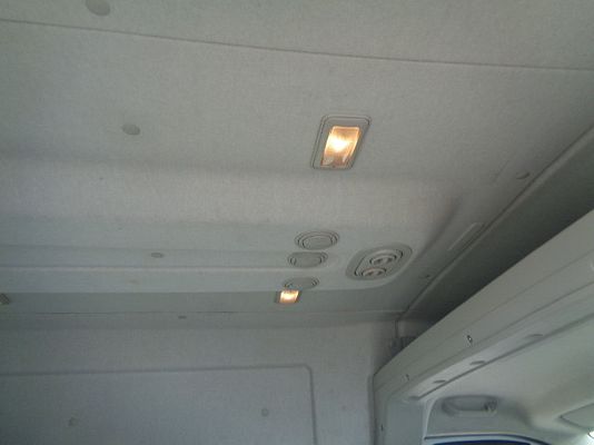 Vehicle image 13 / 15