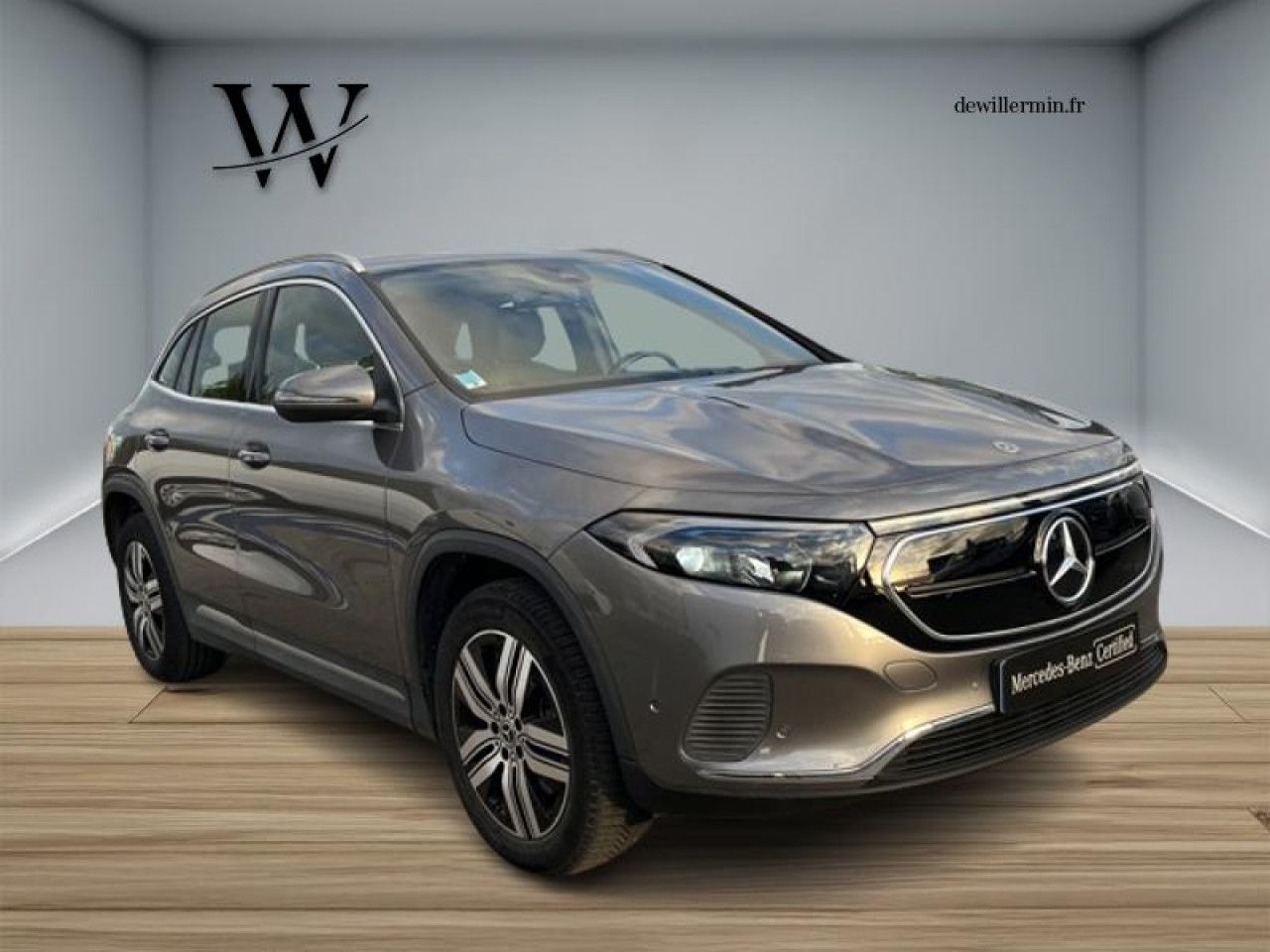 Photo du v&eacute;hicule 1 / 18