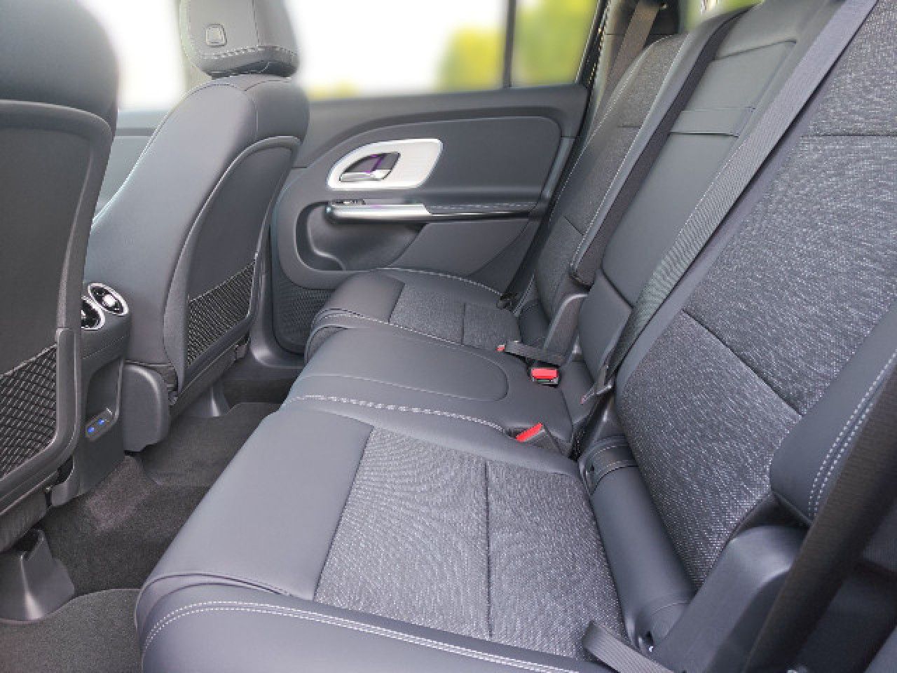 Mercedes-Benz GLB – Bild 11