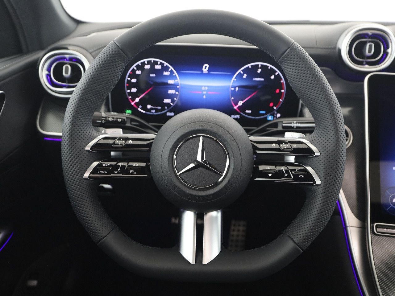 Mercedes-Benz GLC – Bild 11