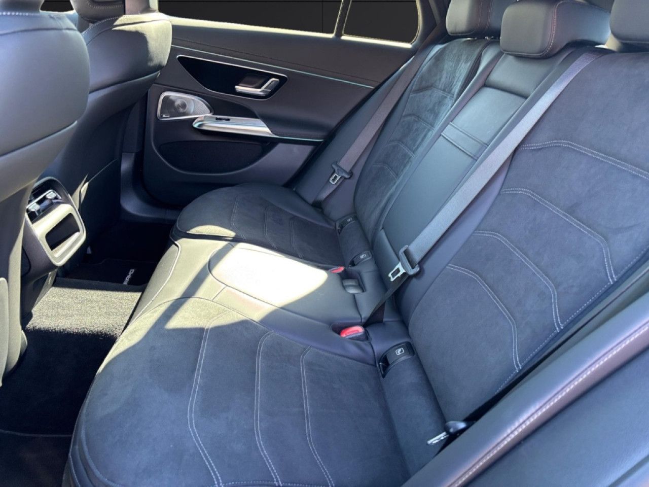 Mercedes-Benz E-Klasse – Bild 13