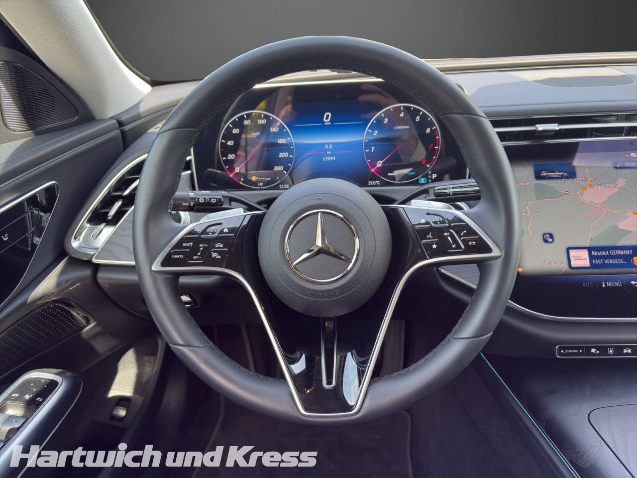 Mercedes-Benz E-Klasse – Bild 13