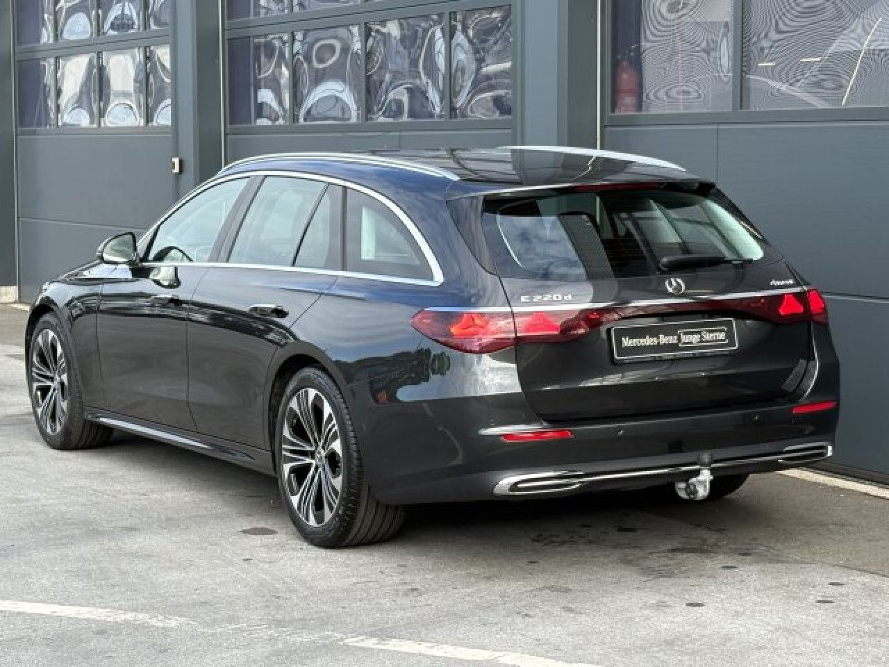 Mercedes-Benz E-Klasse – Bild 4