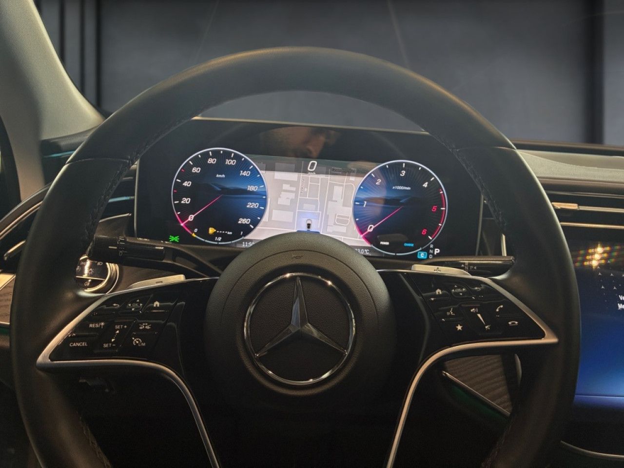 Mercedes-Benz E-Klasse – Bild 7