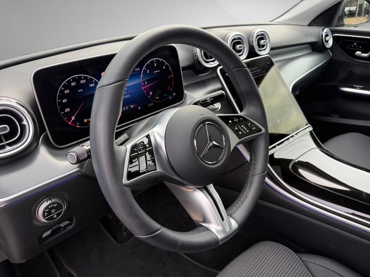 Mercedes-Benz C-Klasse – Bild 15