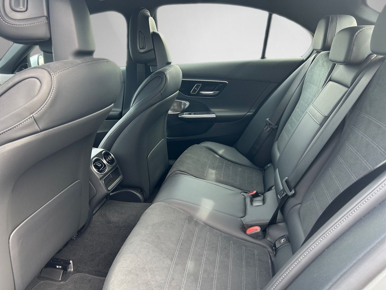 Mercedes-Benz C-Klasse – Bild 15