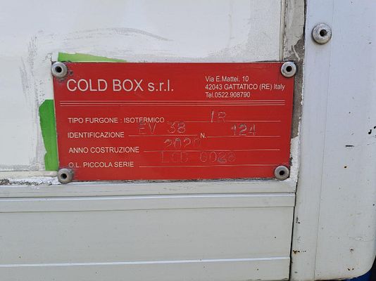 Vehicle image 12 / 22