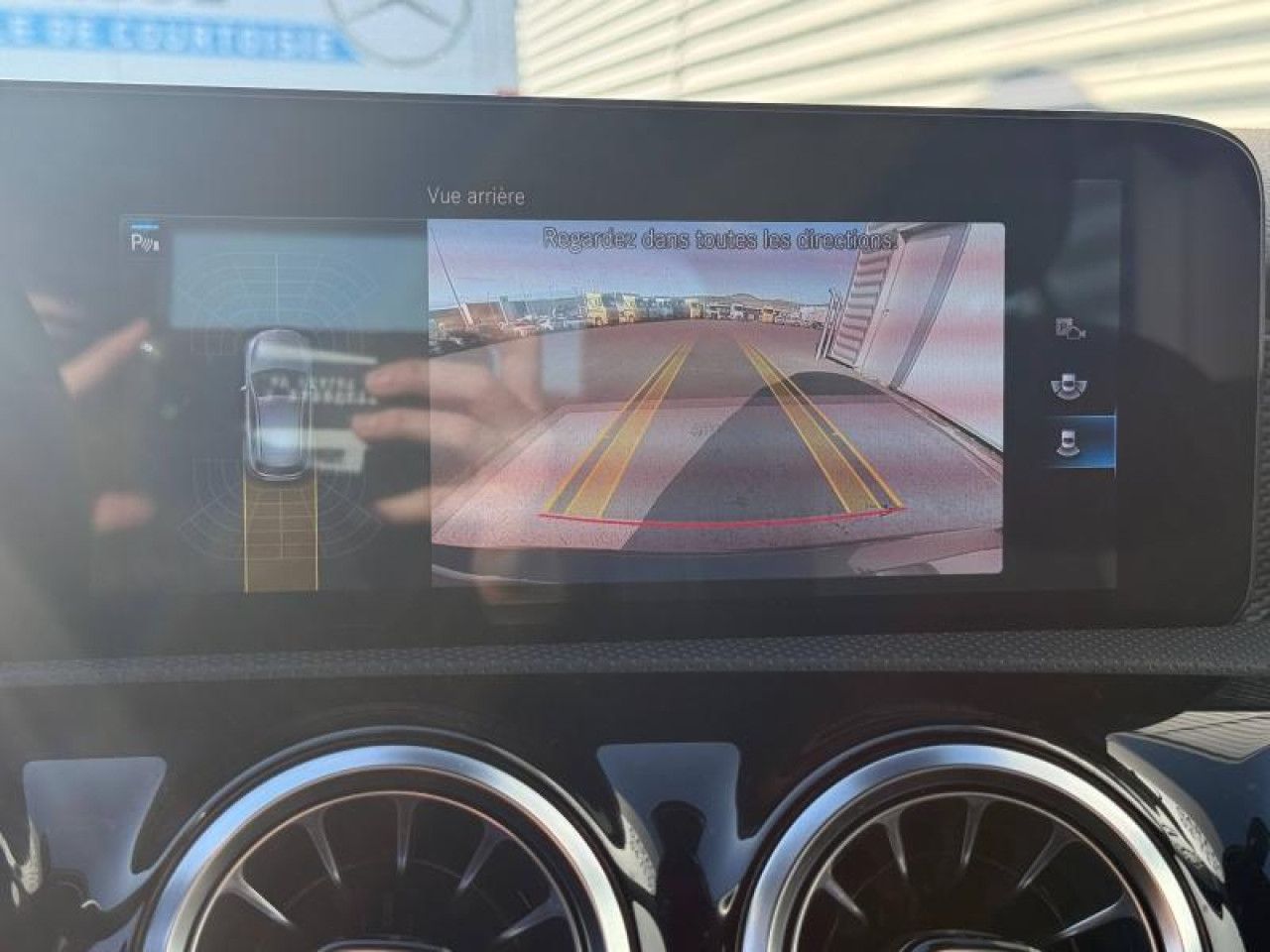 Photo du v&eacute;hicule 16 / 17