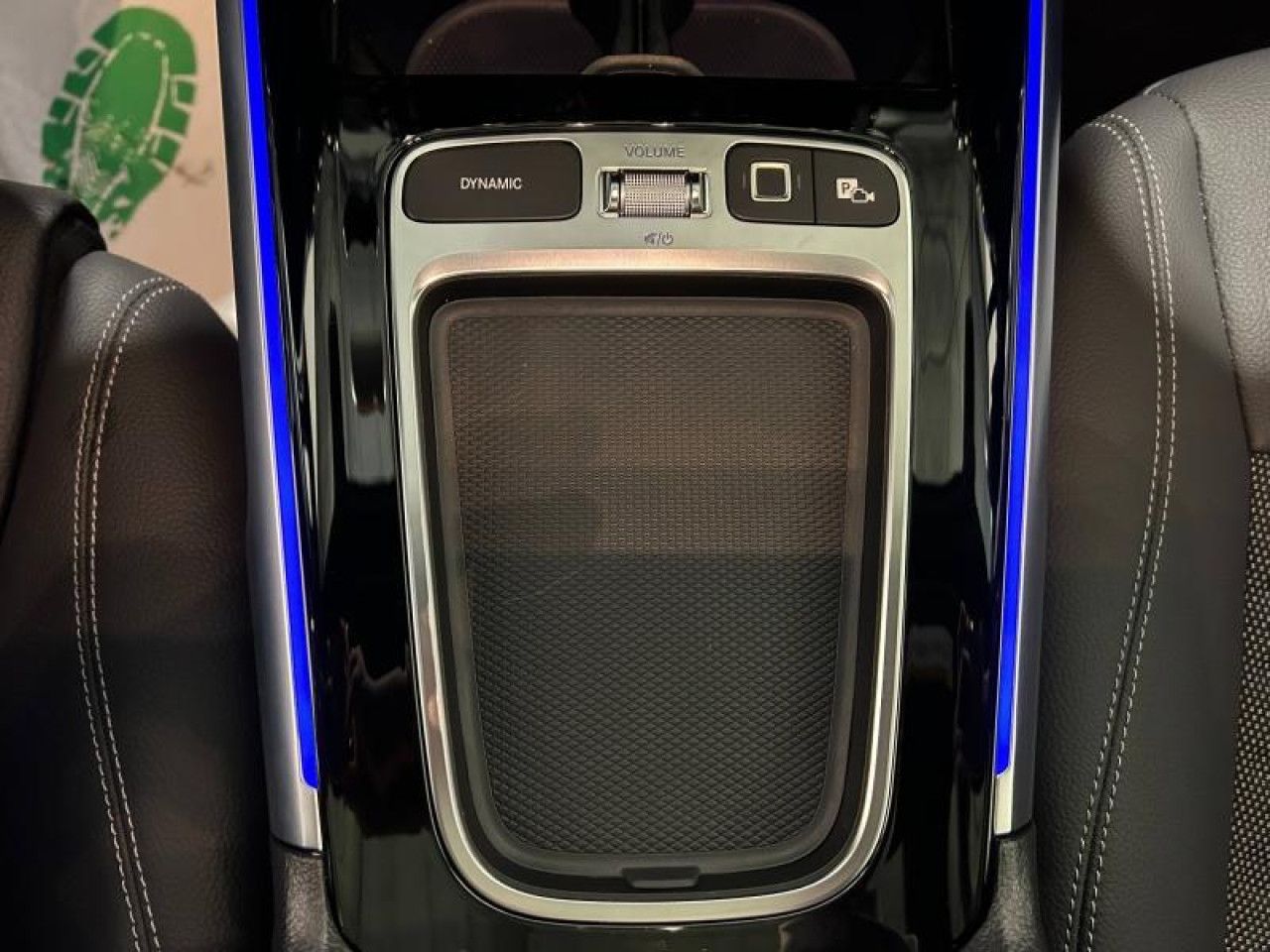 Photo du v&eacute;hicule 16 / 18