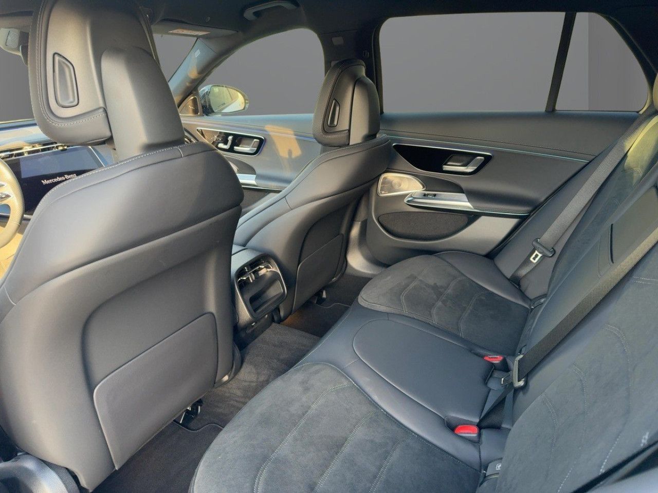 Mercedes-Benz E-Klasse – Bild 7