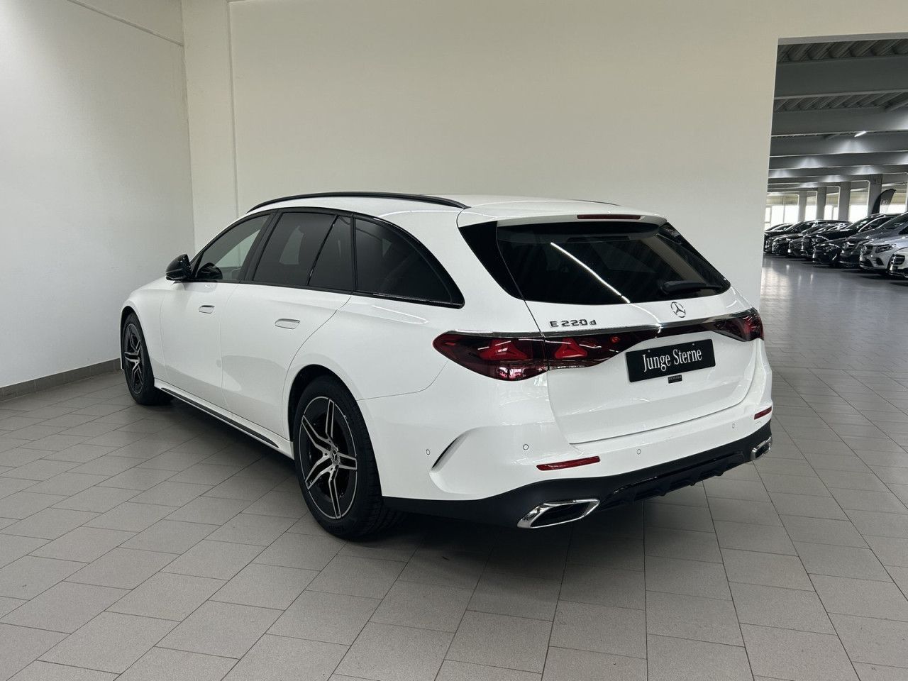 Mercedes-Benz E-Klasse – Bild 12