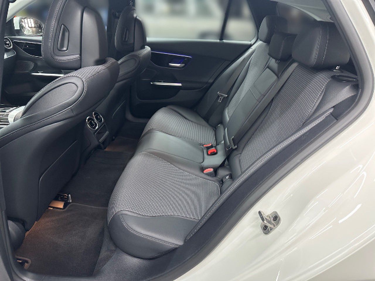Mercedes-Benz C-Klasse – Bild 11