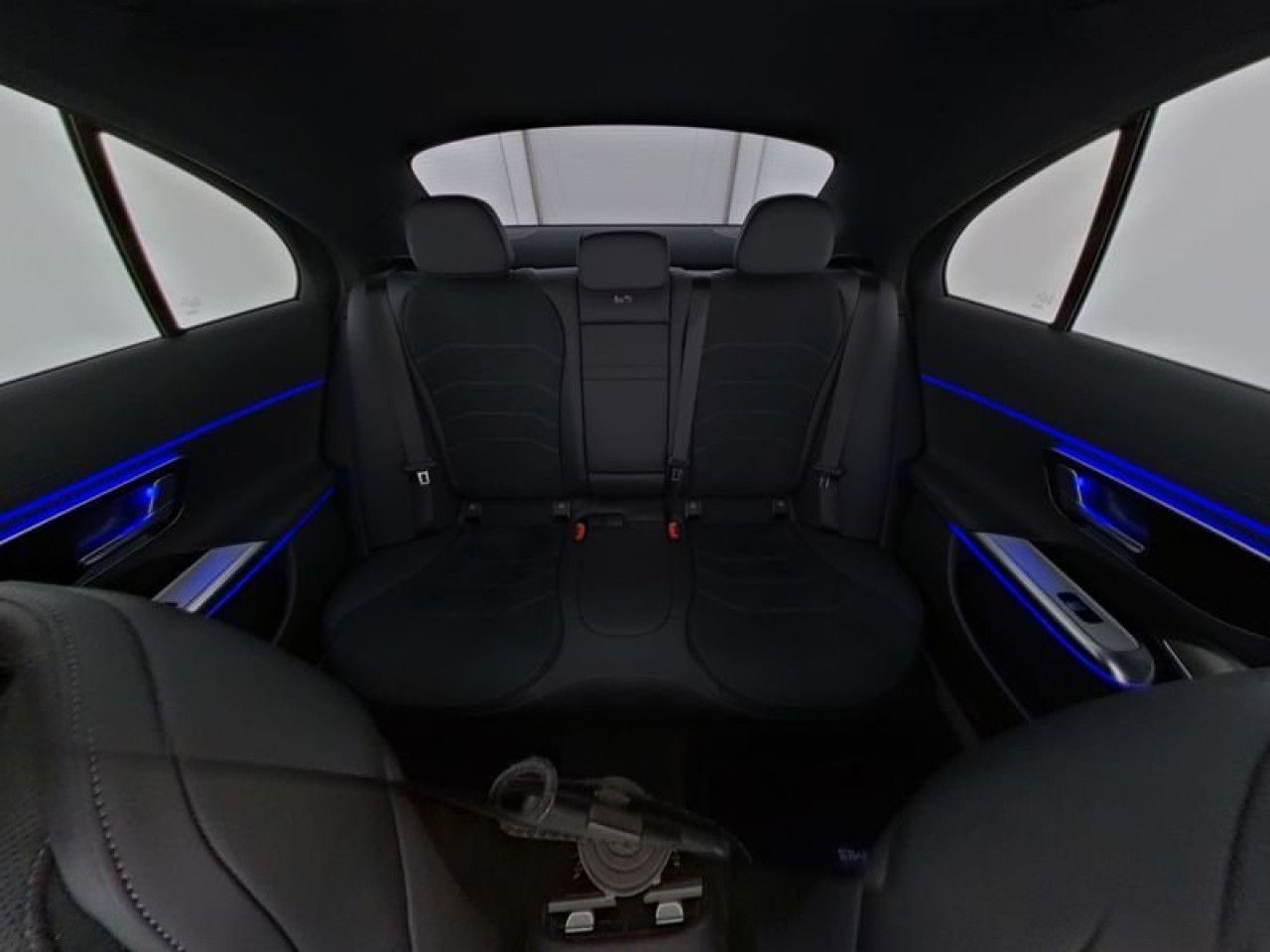 Mercedes-Benz E-Klasse – Bild 8