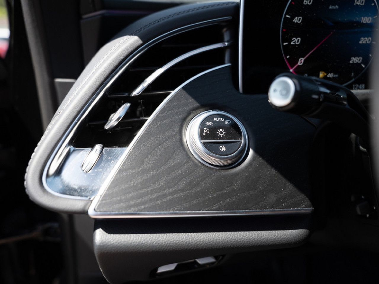 Mercedes-Benz E-Klasse – Bild 17
