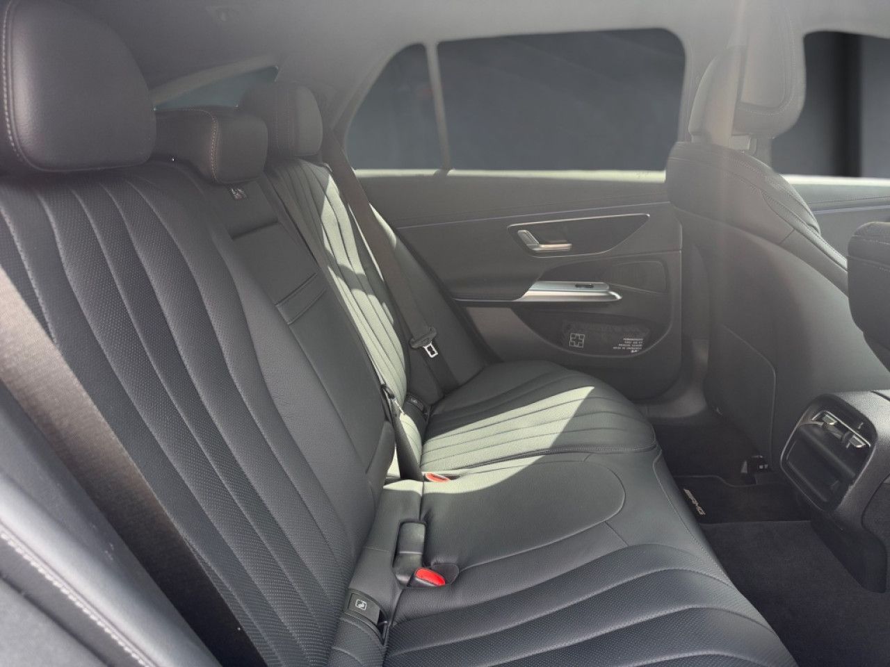 Mercedes-Benz E-Klasse – Bild 13