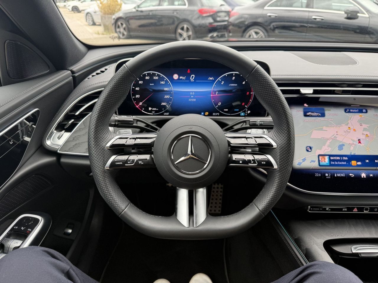 Mercedes-Benz E-Klasse – Bild 22