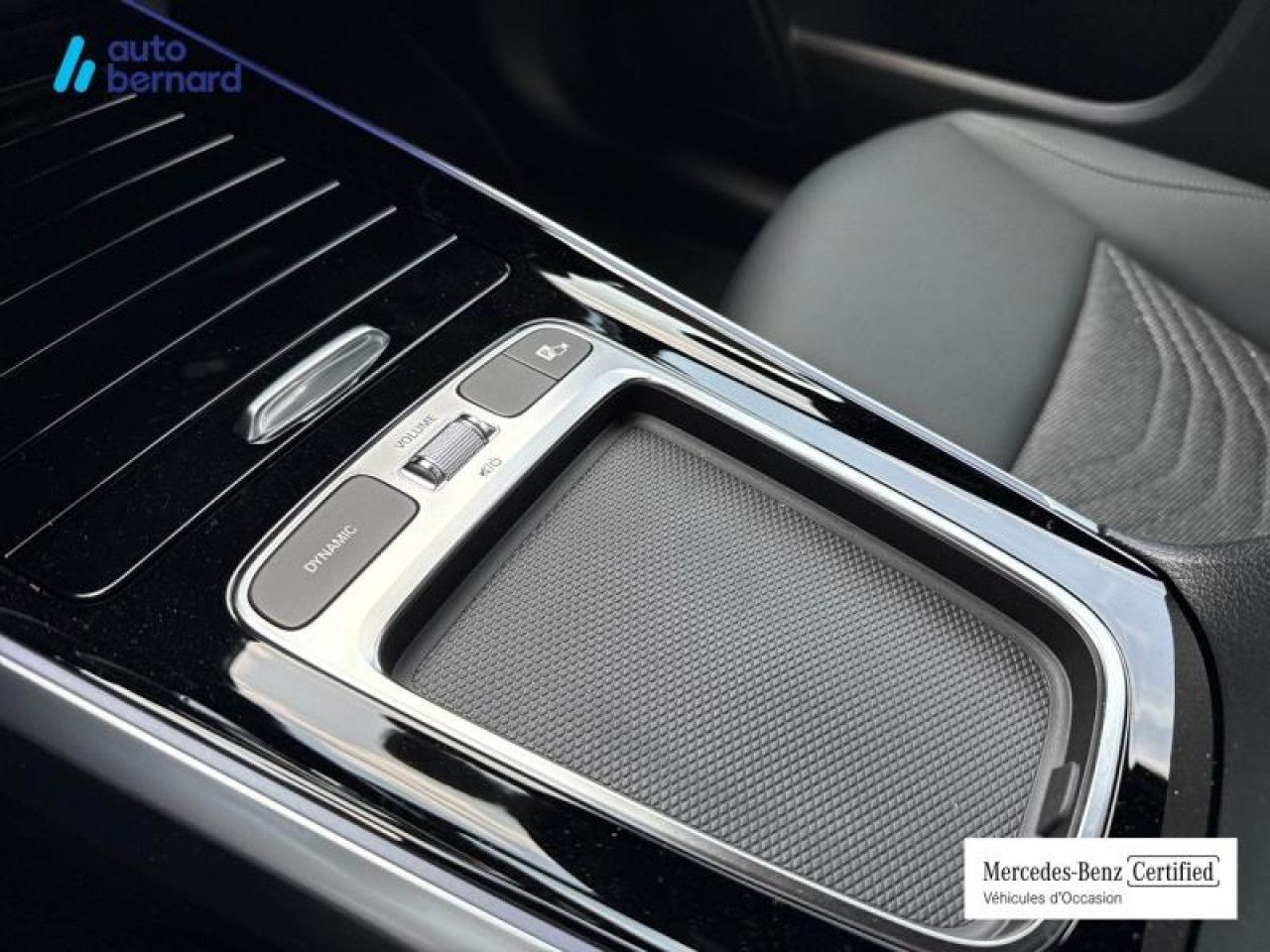 Photo du v&eacute;hicule 14 / 16