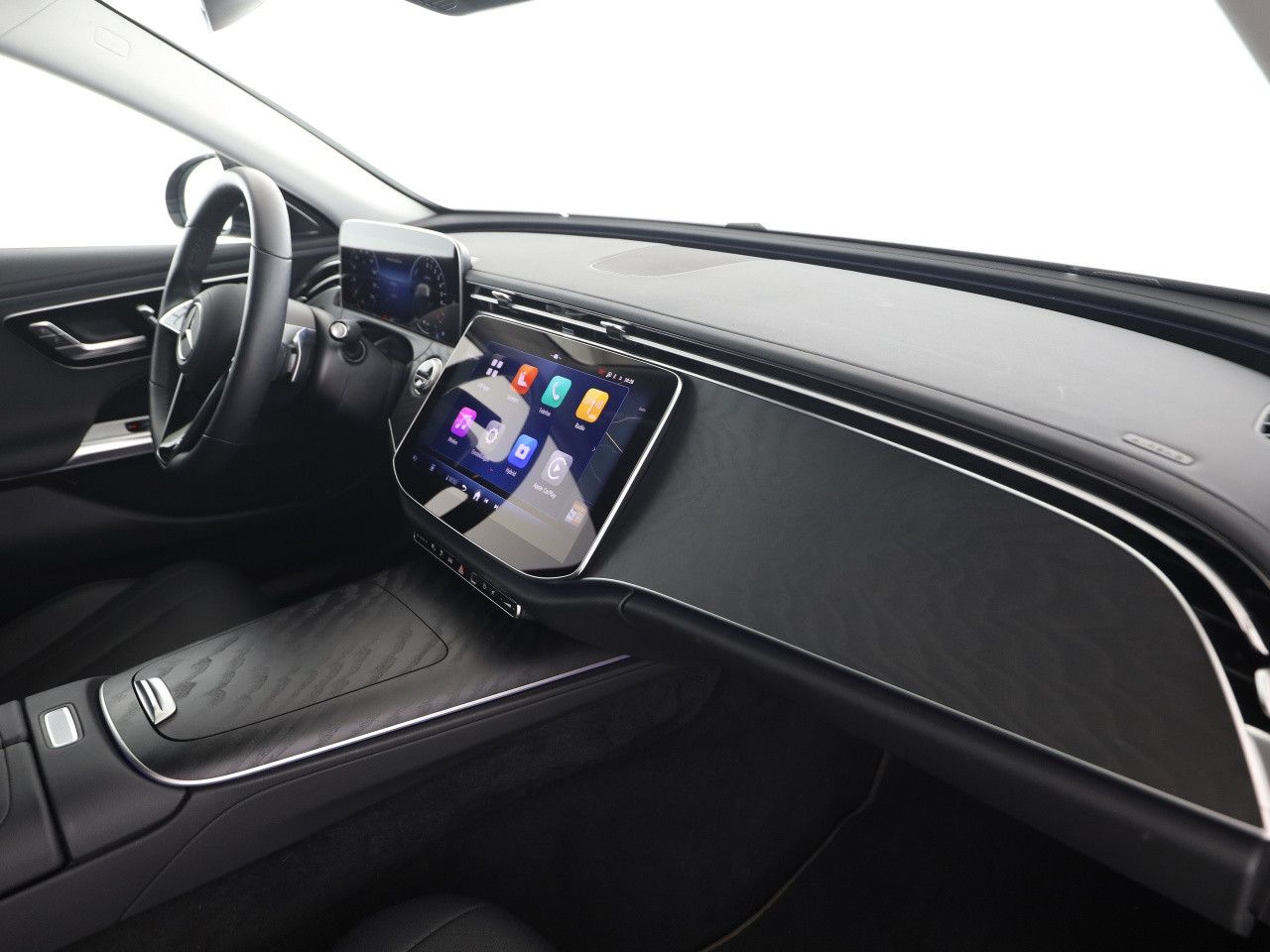 Mercedes-Benz E-Klasse – Bild 18