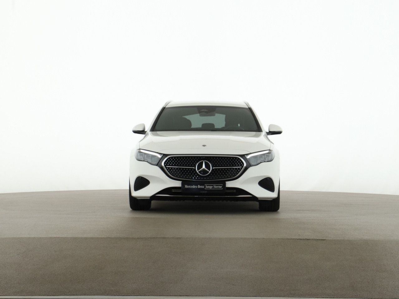 Mercedes-Benz E-Klasse – Bild 8