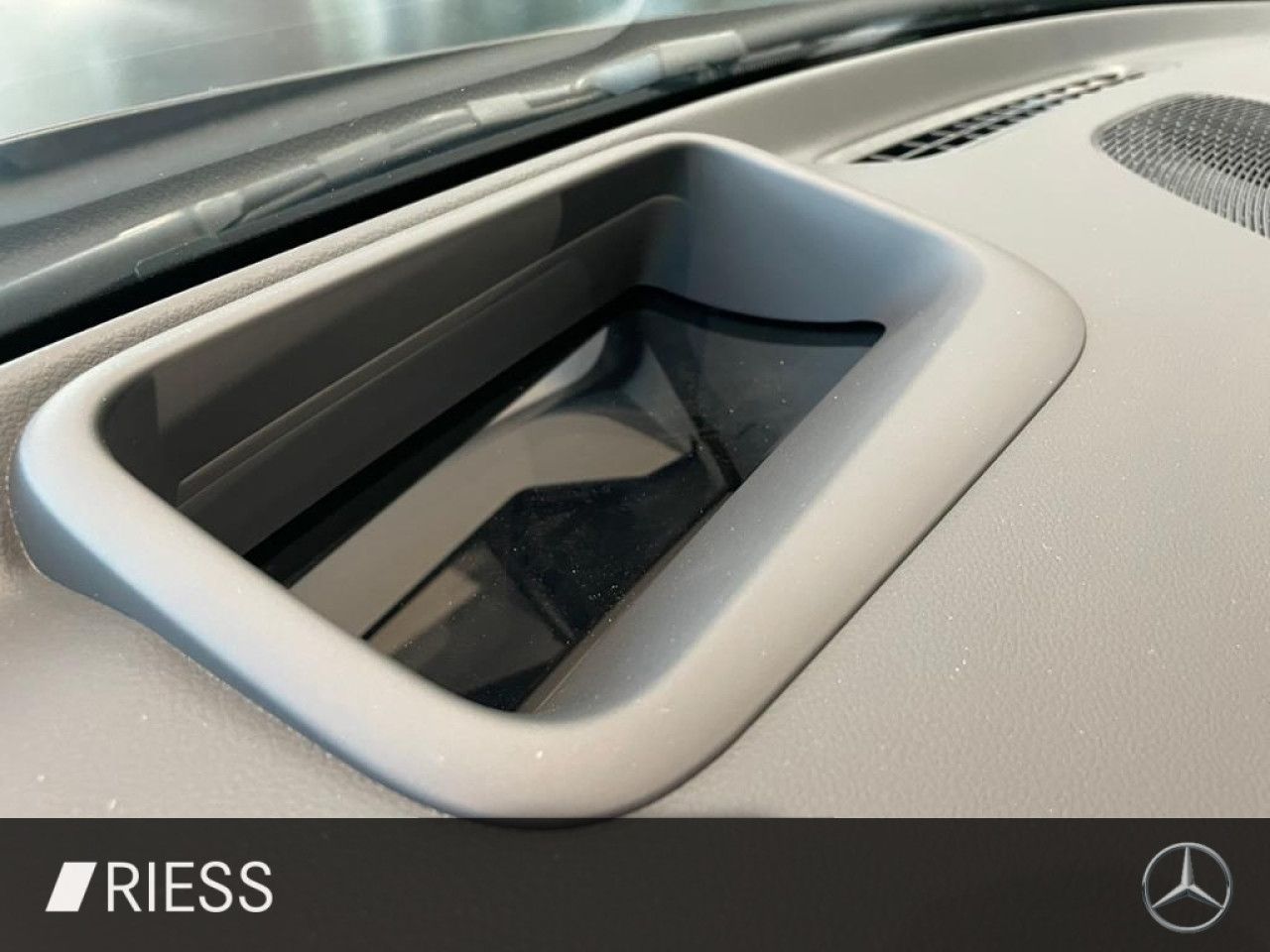 Mercedes-Benz GLB – Bild 16