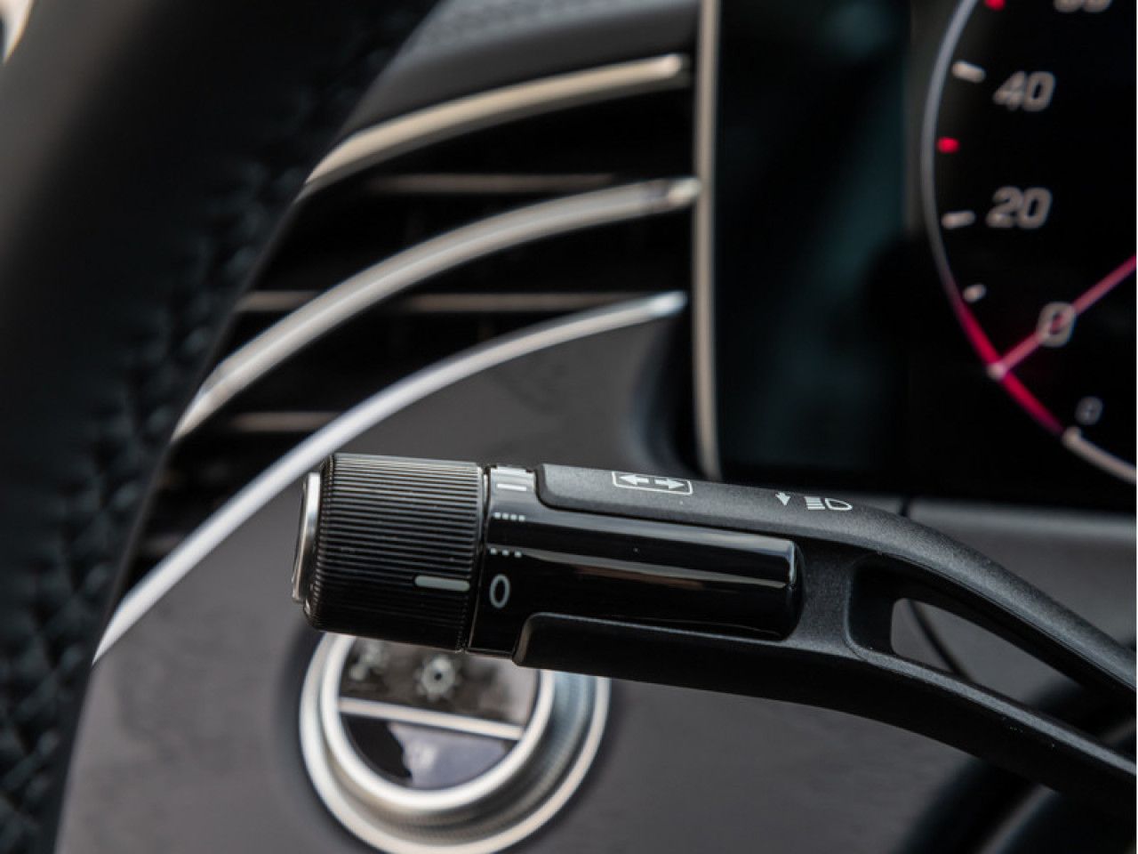 Mercedes-Benz E-Klasse – Bild 20