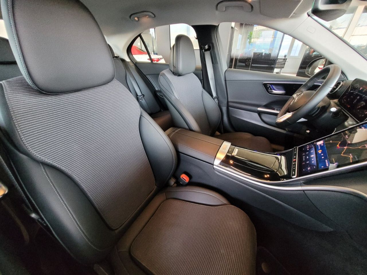 Mercedes-Benz C-Klasse – Bild 9
