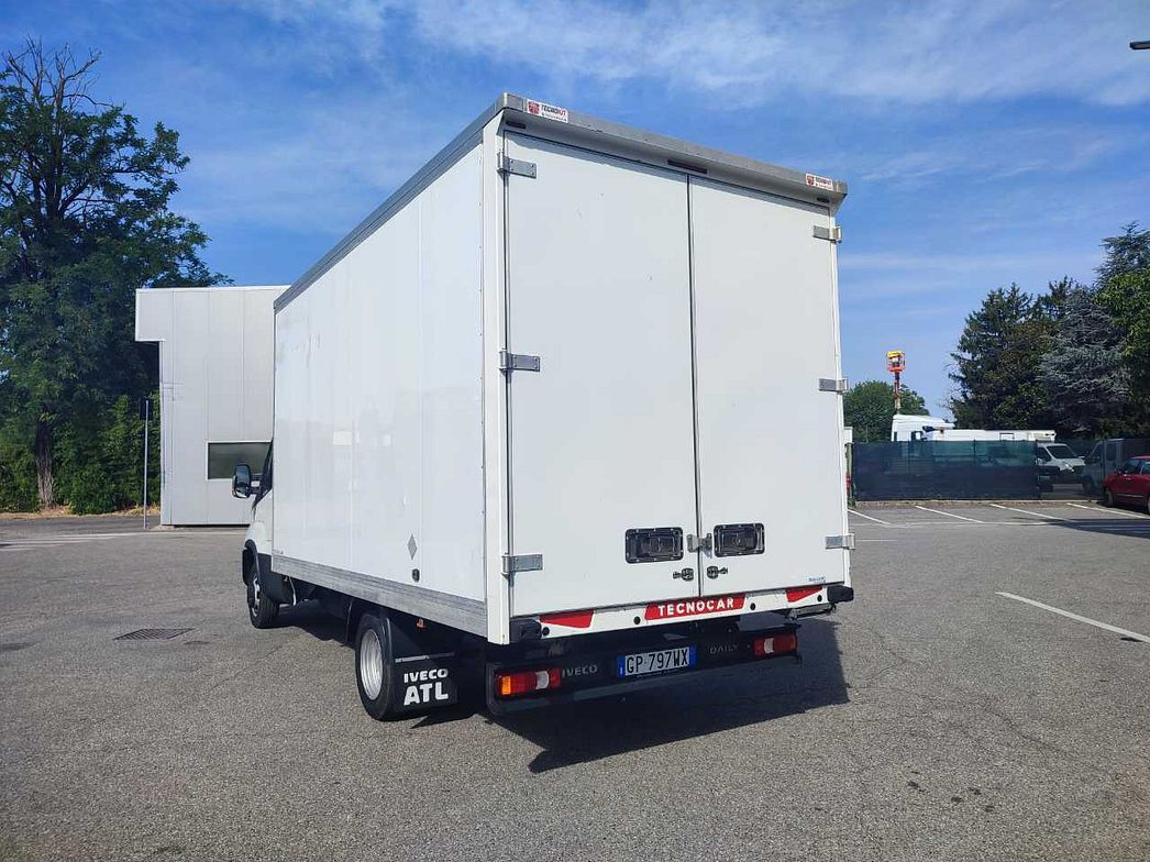 IVECO | Daily 35 C14H BOX